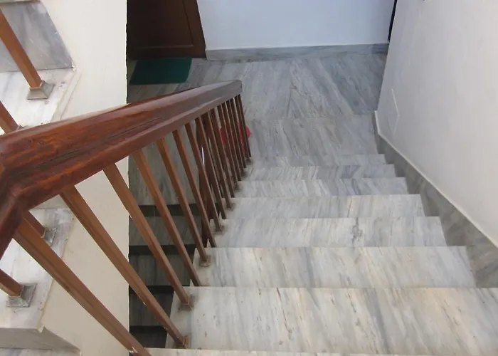 Hotel Api 2*